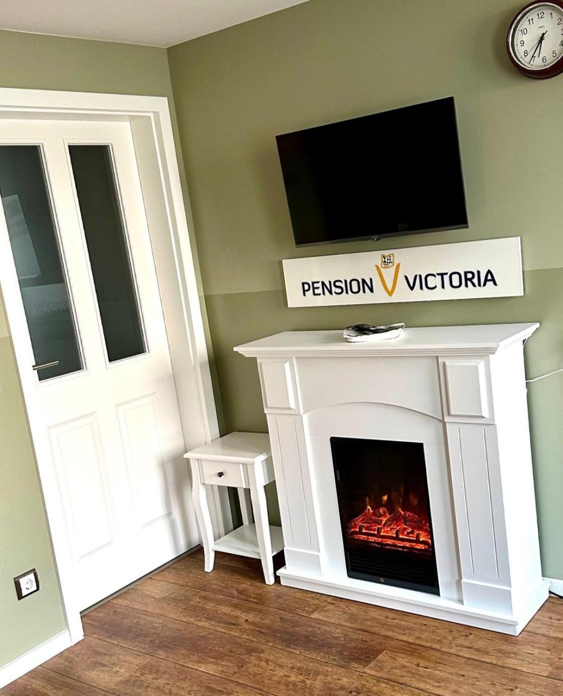 Pension Victoria ฮัลเบอร์ชตัดท์ ภายนอก รูปภาพ